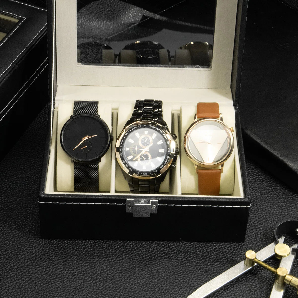 Hot Sale PU Leather Display Storage Collection Organizer watch box Case With Glass Top Slot Men Watch Bracket Display Box Gifts