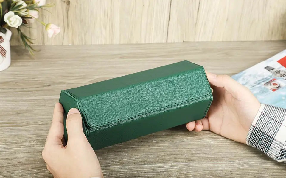 Caixa Premium WWOOR – Couro Sintético Verde com Interior Aveludado